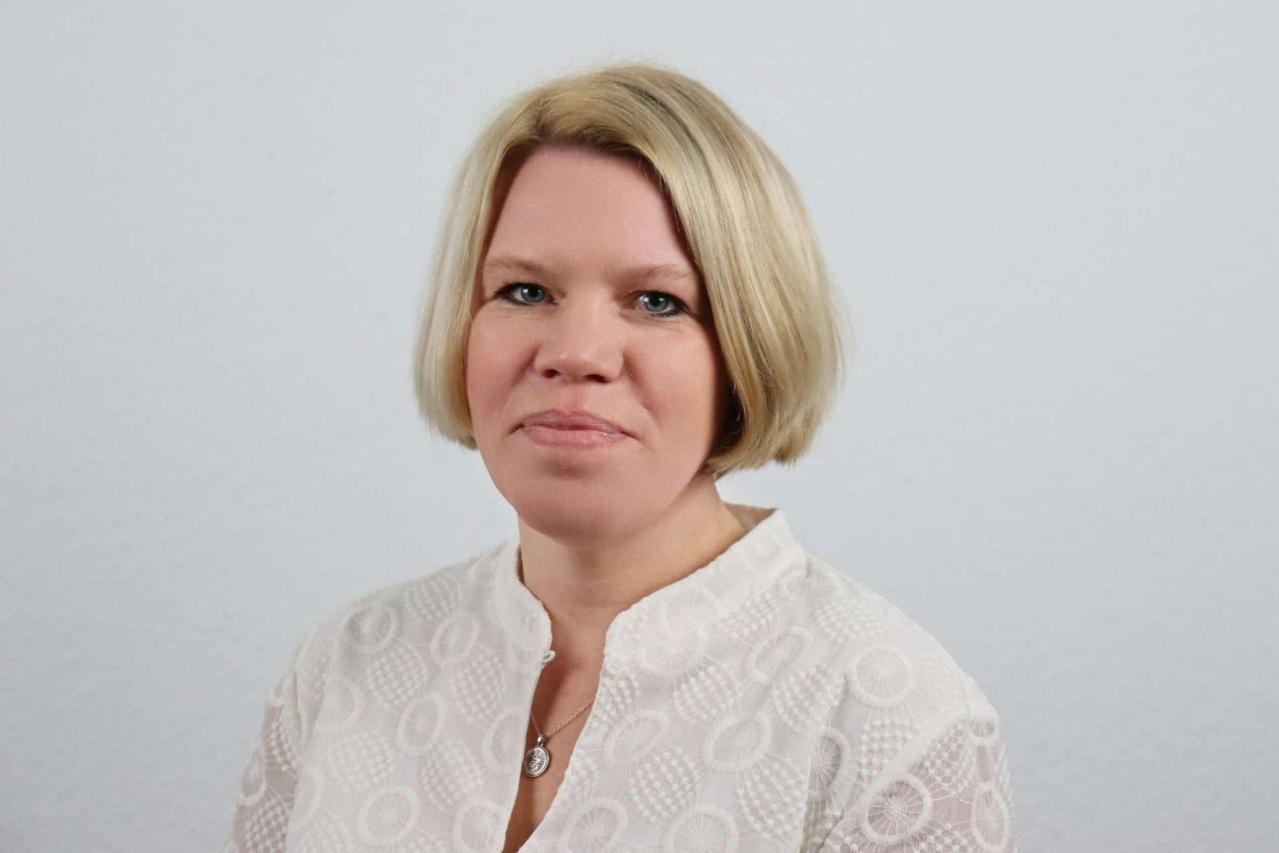 Silke-Schroeder-scaled-aspect-ratio-3-2